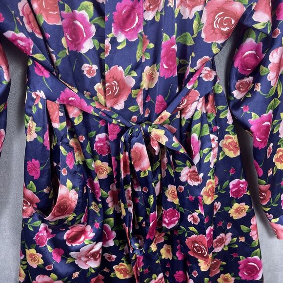 Victoria’s Secret Navy Blue Pink Floral Poly/Satin Short Robe/KIMONO Sz M PRETTY - Picture 3 of 8
